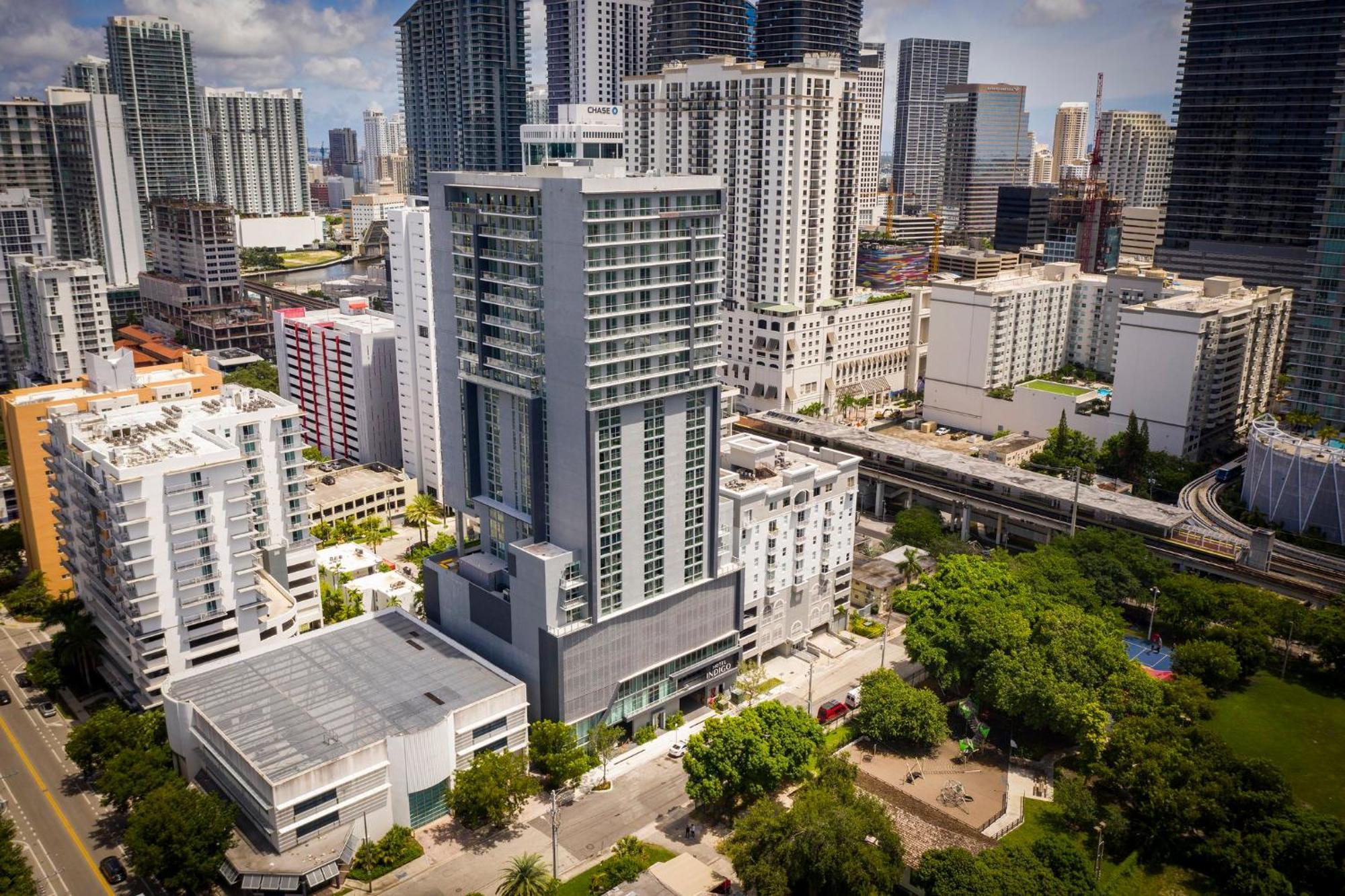Atwell Suites Miami Brickell By Ihg Экстерьер фото